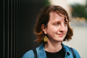 Photo de Léonie Kœlsch, l'illustratrice de Petit bonhomme